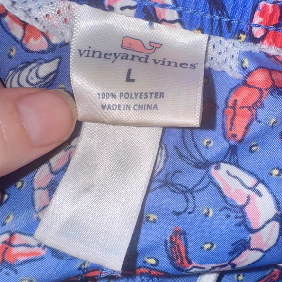 Men’s Size Large Vineyard Vines “7 Inch Chappy Swim Trunks” Shrimp Print - Picture 8 of 8
